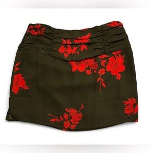 NWT PRINCESS POLLY BLACK AND RED FLORAL MINI SKIRT